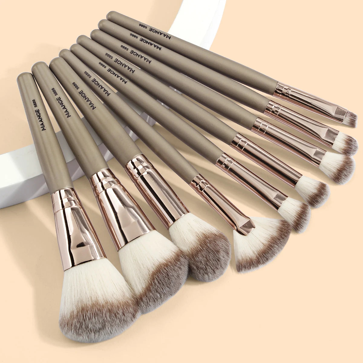 Set de Brochas de Maquillaje Rosa | 9 Piezas | Para Bases, Sombra e Iluminador 