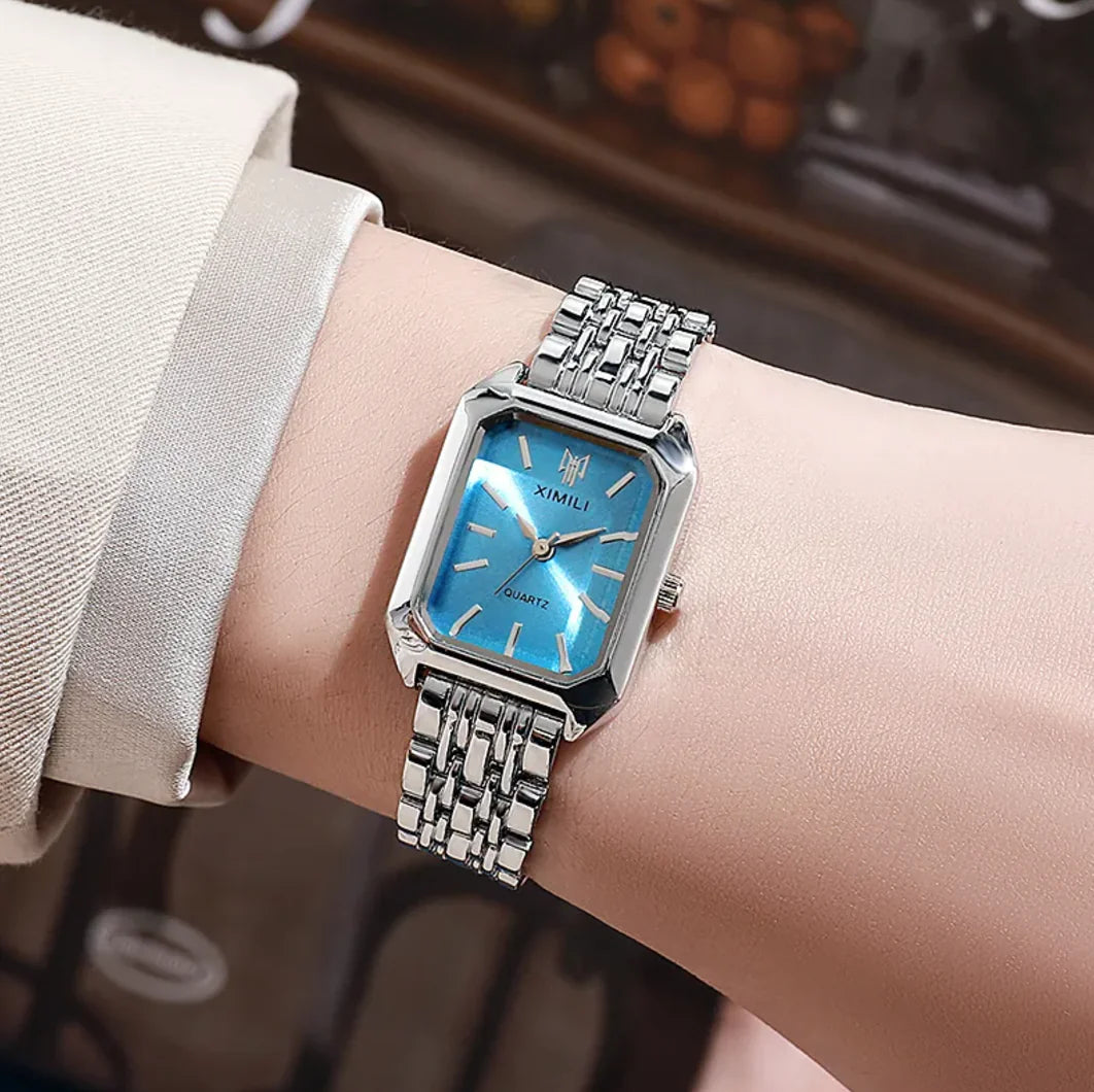 Reloj de Mujer Elegante con Correa de Acero Cuadrada