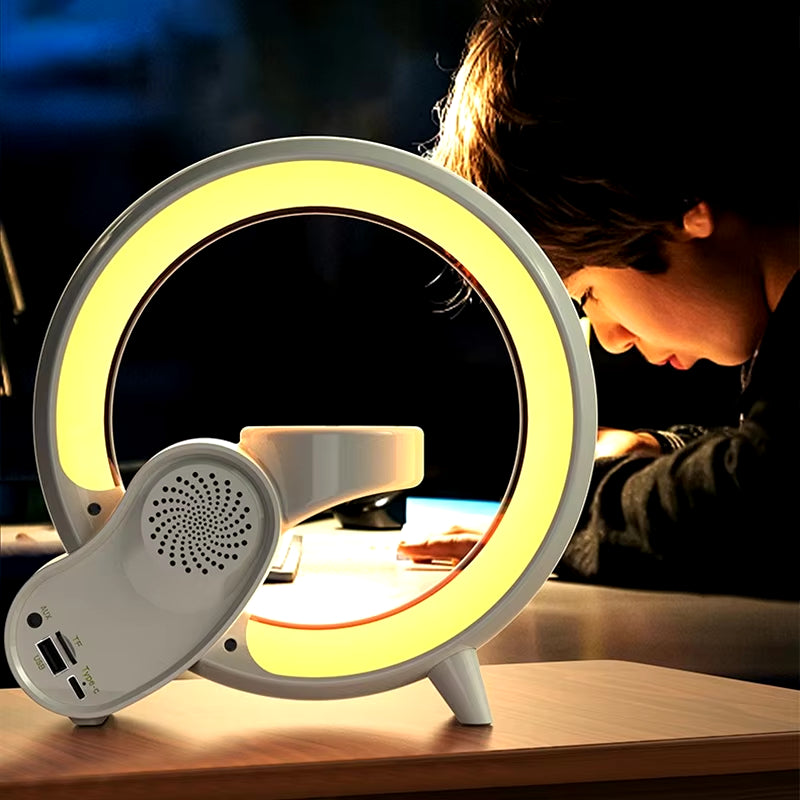 Cargador Inalámbrico RGB con Soporte, Luz LED y Altavoz | Decora tu Espacio con Tecnologia 